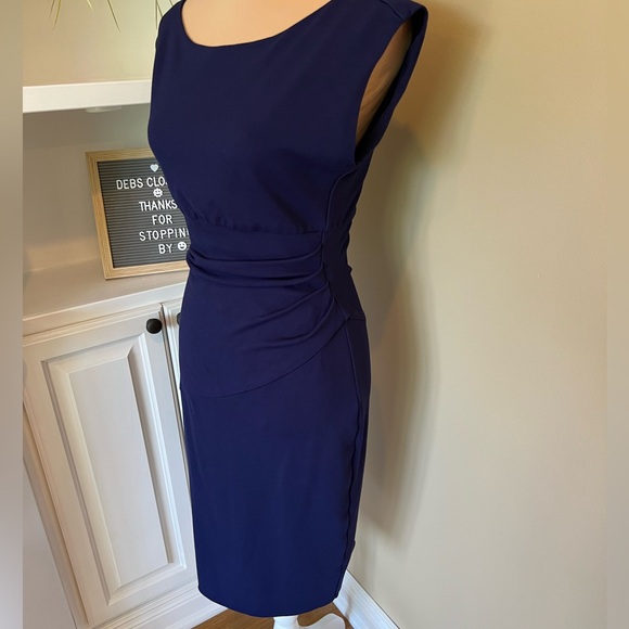 Diane Von Furstenberg Women’s Dress Size 6 Blue Jori Fitted Sleeveless Bodycon - Picture 2 of 12